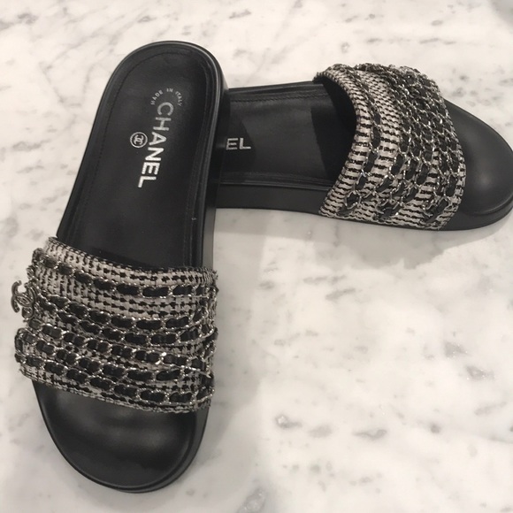 Chanel Flats Review & How I Find Them For More than 50% Off Authentic Chanel Slides!!!! Run small